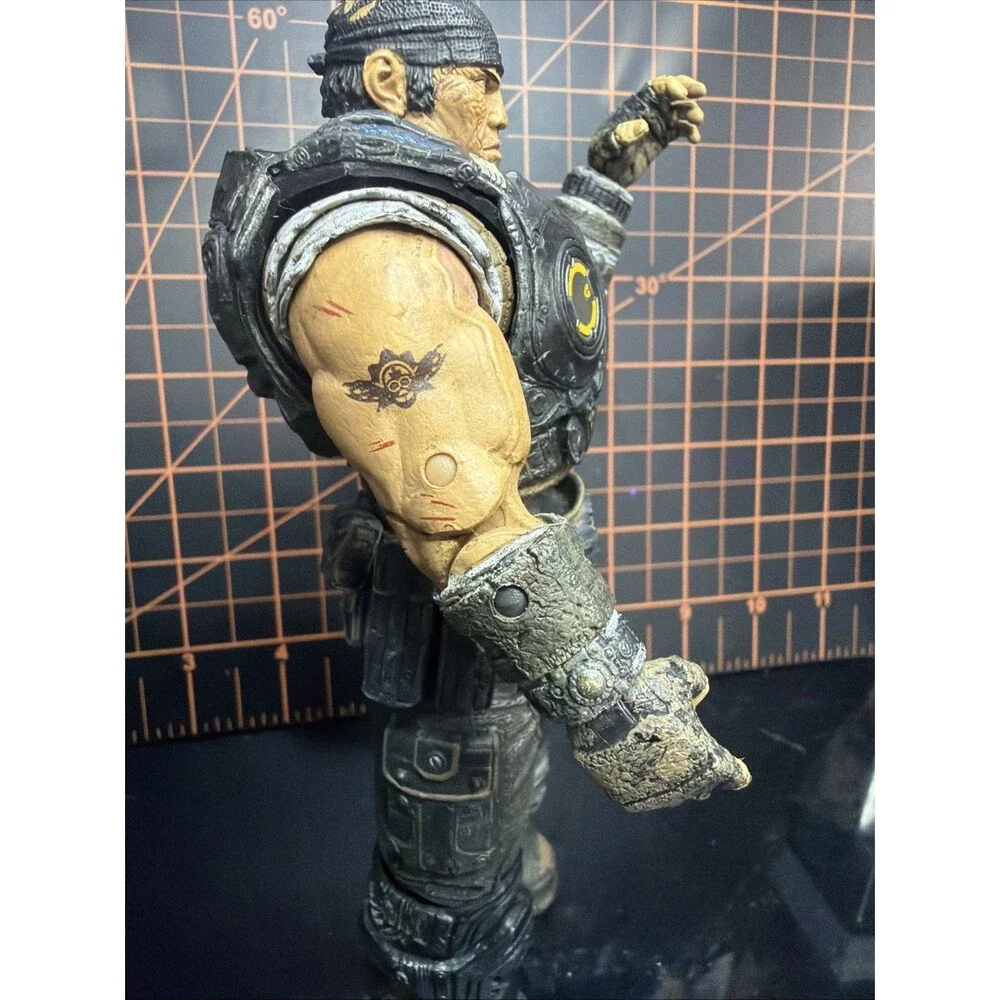NECA Gears of War Marcus Fenix 7” Action Figure 2011 Epic Games READ See Pics!